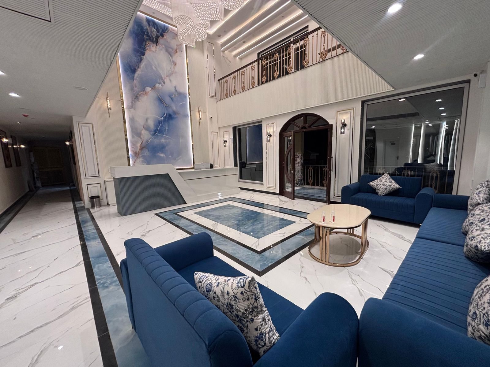 Explore Interior Design Of Hotel Lobbies