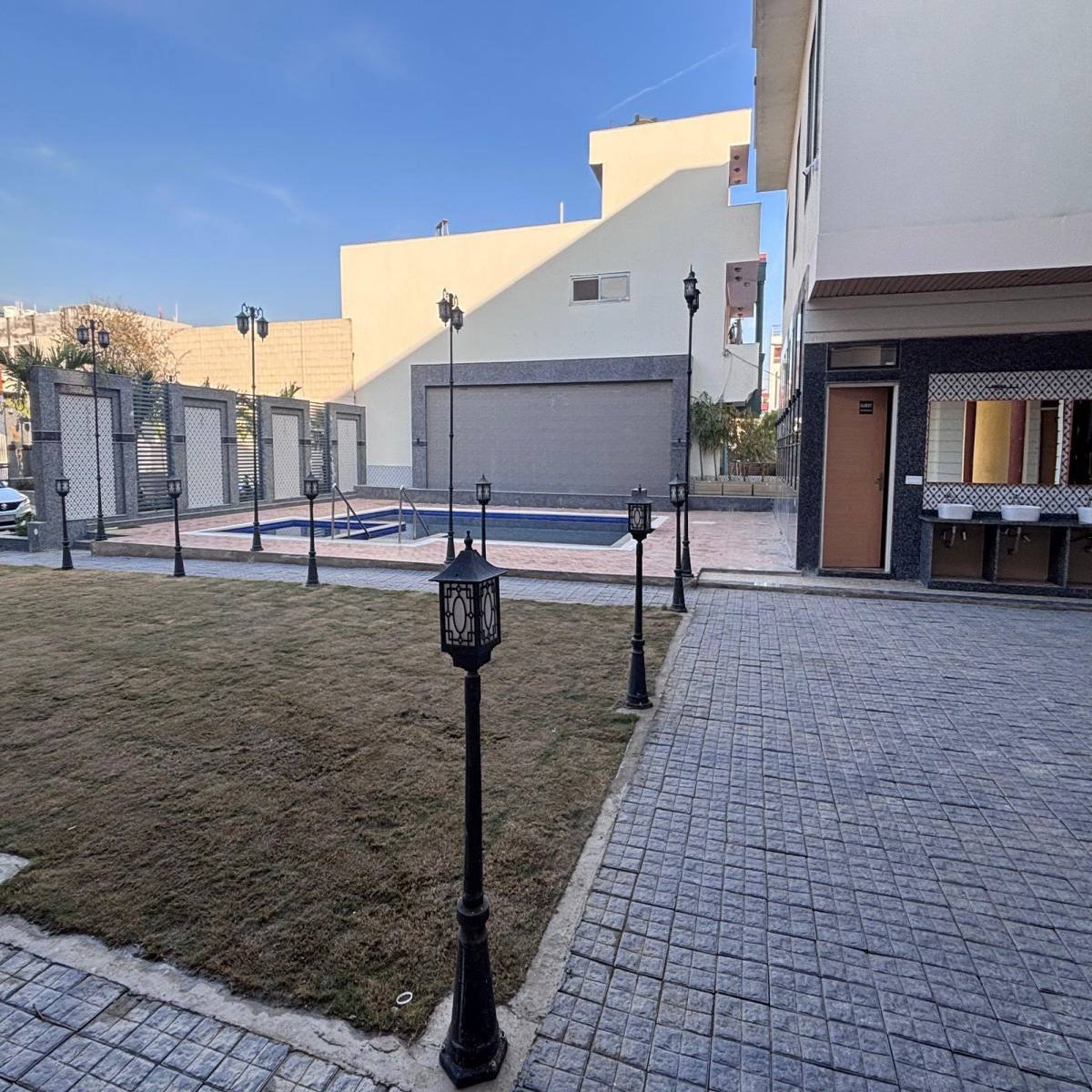 home-1-interactive-gallery-1